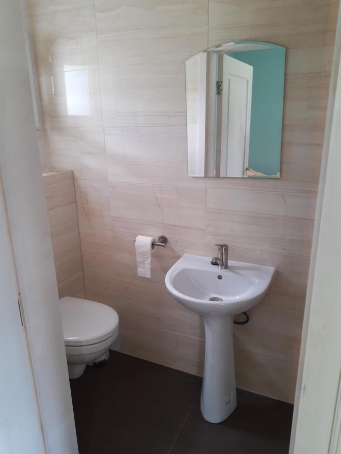 La Malu' Bistritei - Casutele Valea Stanii Hotel Bagian luar foto
